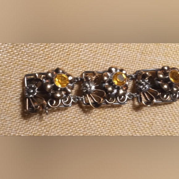 Hobe 1/20 14K GF Sterling  Rhinestones VTG Signed Floral Panel 1940's Bracelet - Picture 12 of 13